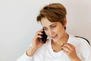 Cara Membatalkan Asuransi Lewat Telepon